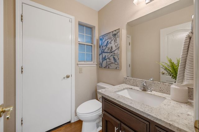 2014 S Tommy Court, Visalia, CA 93277