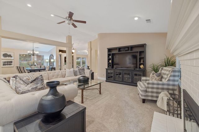 2014 S Tommy Court, Visalia, CA 93277