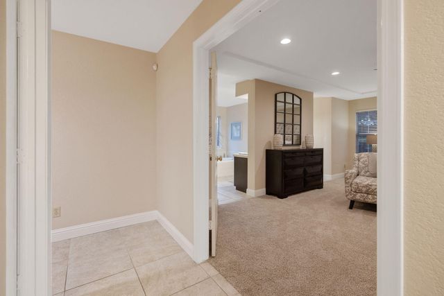 2014 S Tommy Court, Visalia, CA 93277