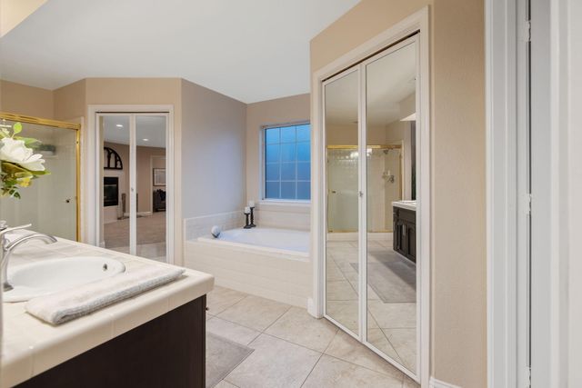 2014 S Tommy Court, Visalia, CA 93277