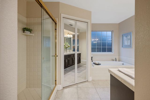 2014 S Tommy Court, Visalia, CA 93277