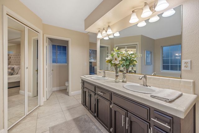 2014 S Tommy Court, Visalia, CA 93277