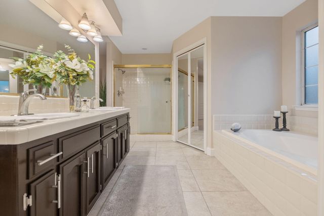 2014 S Tommy Court, Visalia, CA 93277