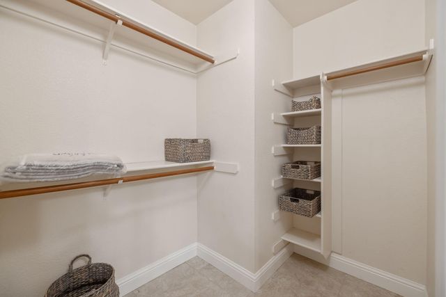 2014 S Tommy Court, Visalia, CA 93277