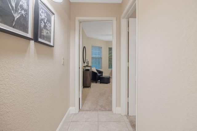 2014 S Tommy Court, Visalia, CA 93277