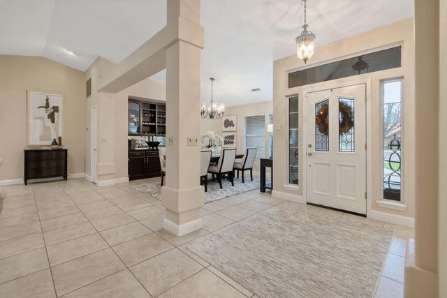 2014 S Tommy Court, Visalia, CA 93277