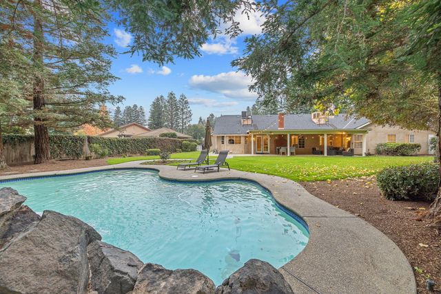 2014 S Tommy Court, Visalia, CA 93277