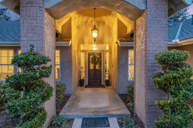 2014 S Tommy Court, Visalia, CA 93277