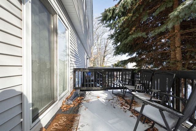 270 Sunderland Rd 73, Worcester, MA 01604