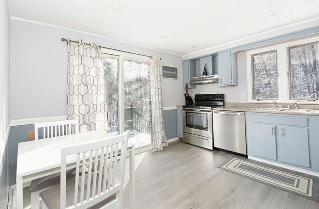 270 Sunderland Rd 73, Worcester, MA 01604