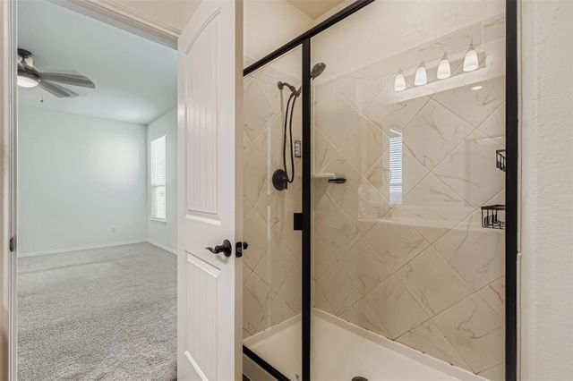 140 Outlaw DR, Jarrell, TX 76537