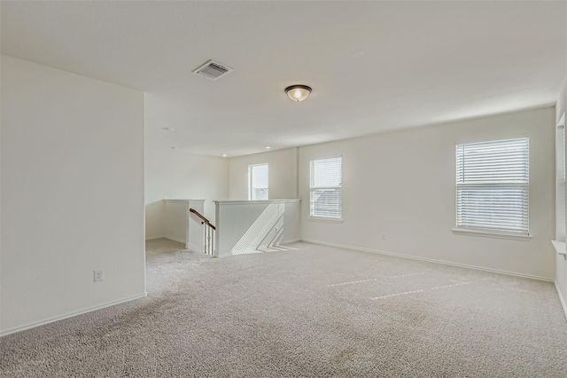 140 Outlaw DR, Jarrell, TX 76537