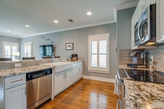214 Copley Ln, Nashville, TN 37204