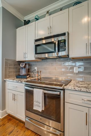 214 Copley Ln, Nashville, TN 37204