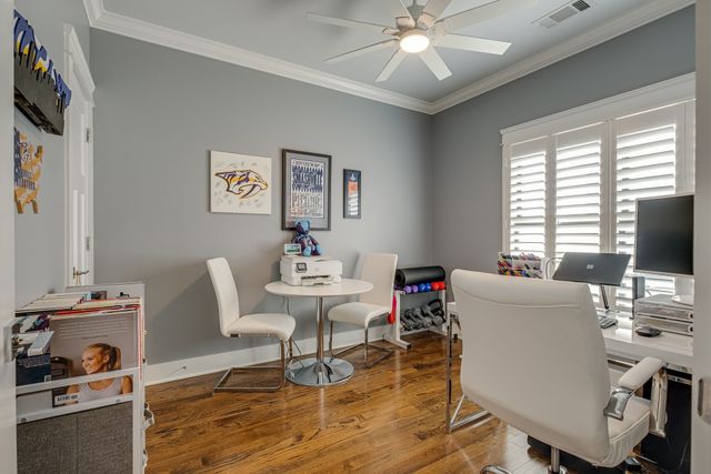 214 Copley Ln, Nashville, TN 37204
