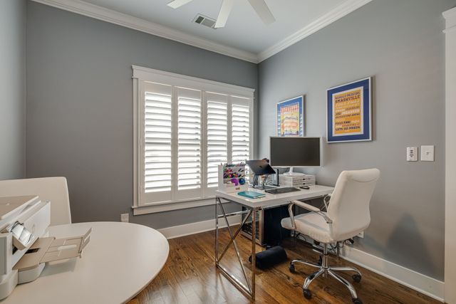 214 Copley Ln, Nashville, TN 37204