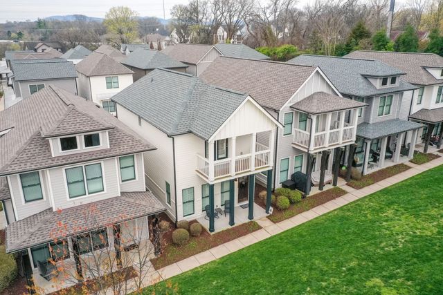 214 Copley Ln, Nashville, TN 37204