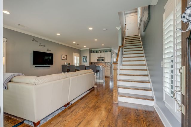 214 Copley Ln, Nashville, TN 37204