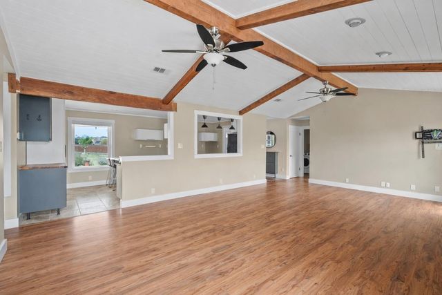 33 Valley View DR, Round Rock, TX 78664