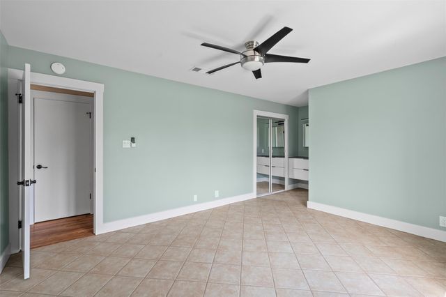 33 Valley View DR, Round Rock, TX 78664