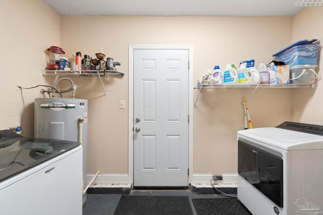 735 Gonzalez Park Dr, Cantonment, FL 32533