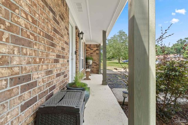 735 Gonzalez Park Dr, Cantonment, FL 32533