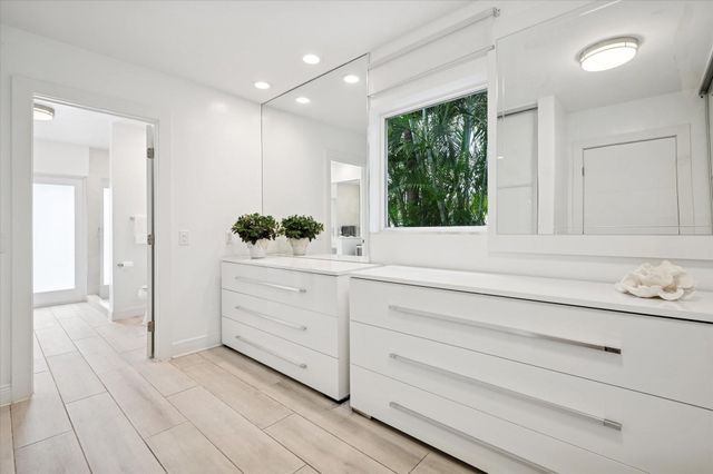 2540 Mercedes Drive, Fort Lauderdale, FL 33316