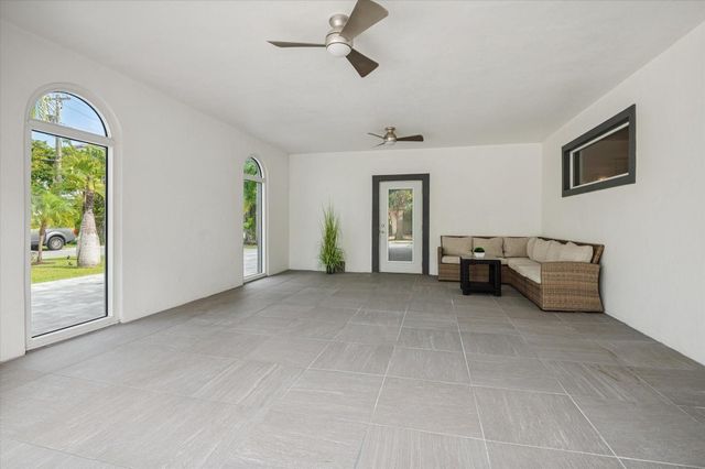 2540 Mercedes Drive, Fort Lauderdale, FL 33316