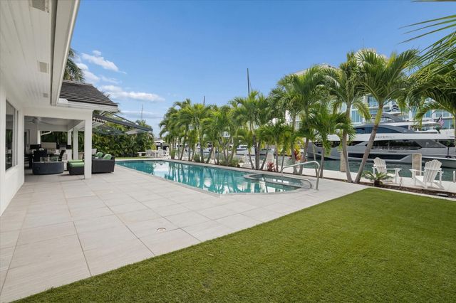 2540 Mercedes Drive, Fort Lauderdale, FL 33316