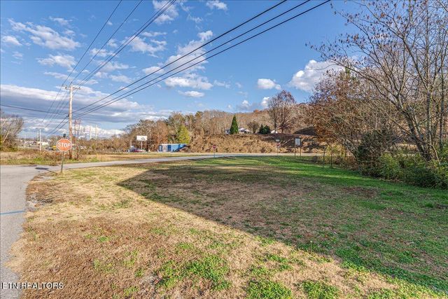 2400 Roane State Hwy, Harriman, TN 37748