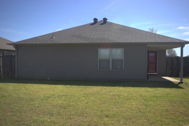 1109 Yarrow Drive, North Little Rock, AR 72217