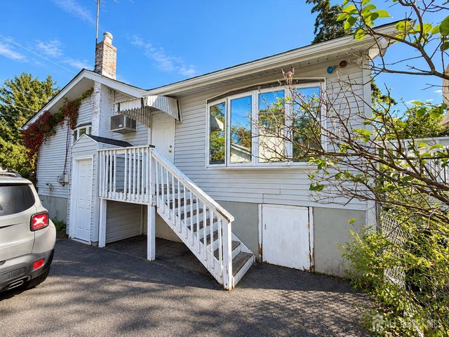 31 Harrigan Avenue, Monroe, NJ 08831