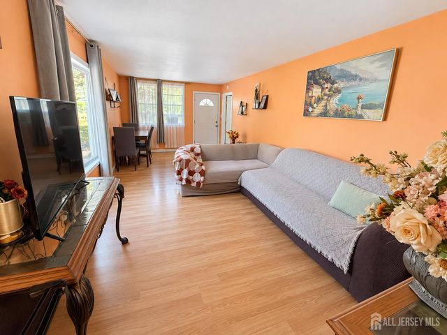 31 Harrigan Avenue, Monroe, NJ 08831