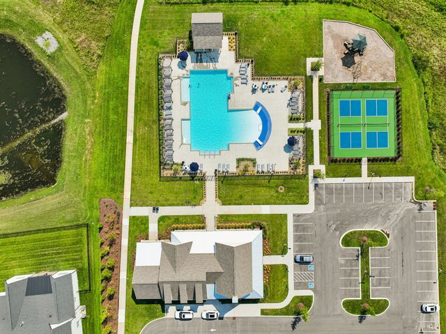 7536 Southwell Dr, College Grove, TN 37046