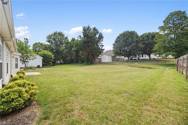 1742 Spring Path Trail, Clemmons, NC 27012