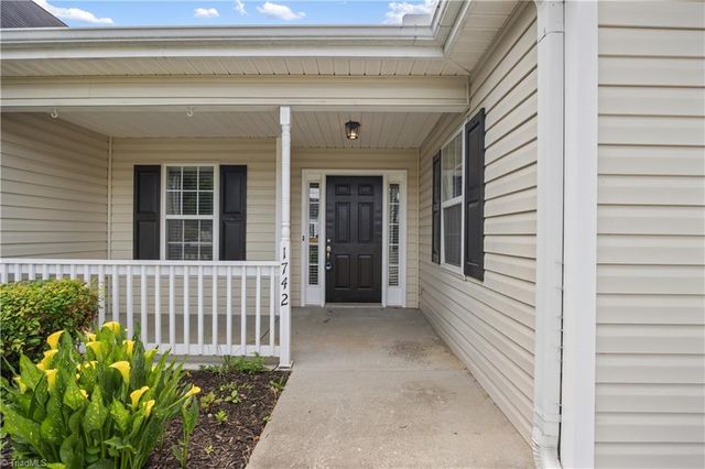 1742 Spring Path Trail, Clemmons, NC 27012