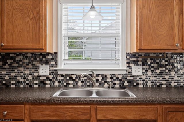 1742 Spring Path Trail, Clemmons, NC 27012