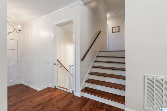 400 VESCLUB DRIVE, Vestavia Hills, AL 35216