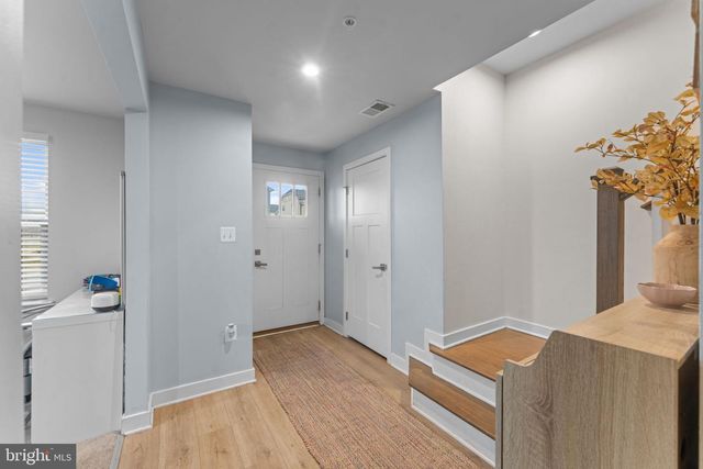 160 LYONS CREEK DR, Laurel, MD 20708