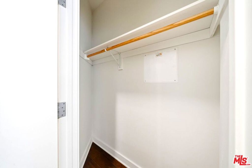 Image 25 of property listing at 3810 Wilshire Boulevard 605, Los Angeles, CA 90010