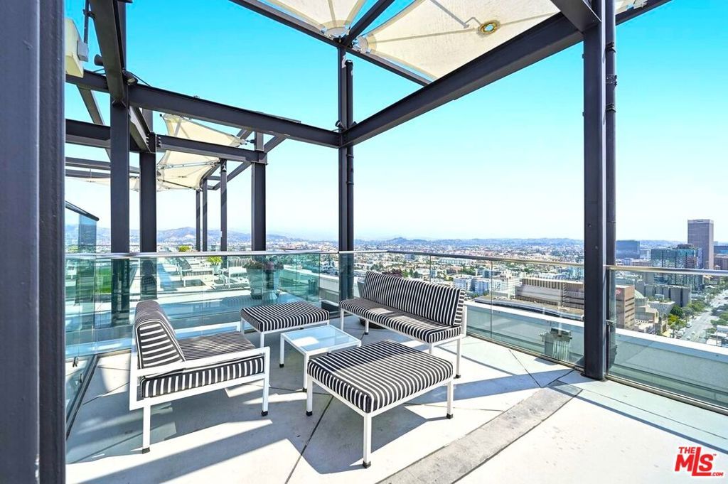 Image 40 of property listing at 3810 Wilshire Boulevard 605, Los Angeles, CA 90010