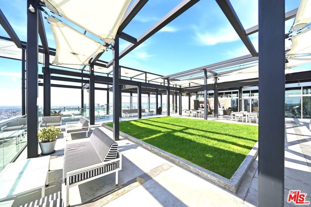 Image 41 of property listing at 3810 Wilshire Boulevard 605, Los Angeles, CA 90010