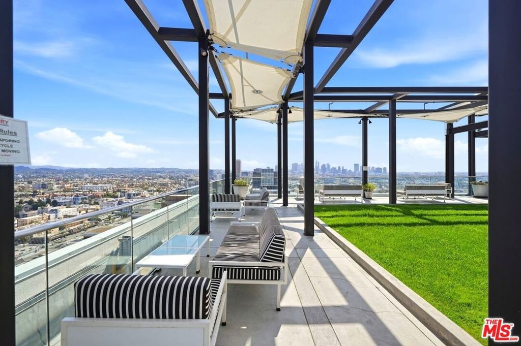 Image 43 of property listing at 3810 Wilshire Boulevard 605, Los Angeles, CA 90010