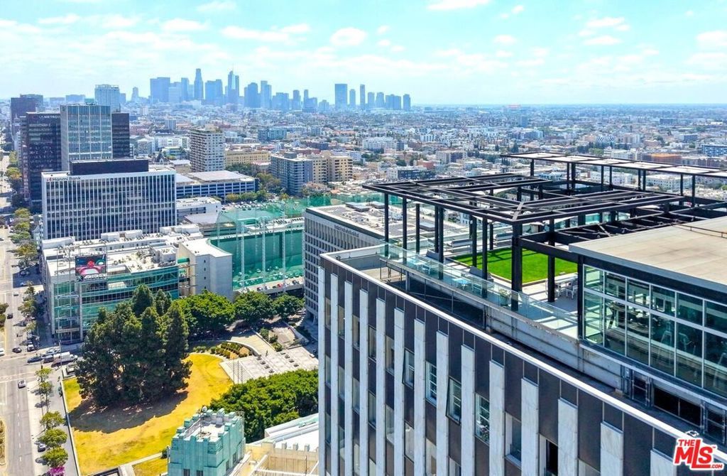 Image 47 of property listing at 3810 Wilshire Boulevard 605, Los Angeles, CA 90010