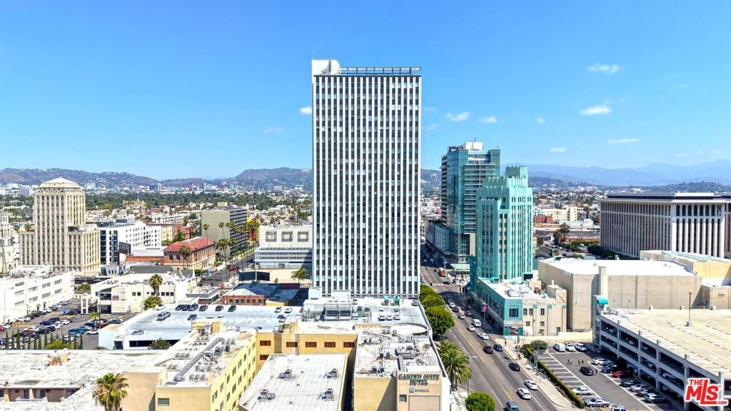 Image 48 of property listing at 3810 Wilshire Boulevard 605, Los Angeles, CA 90010