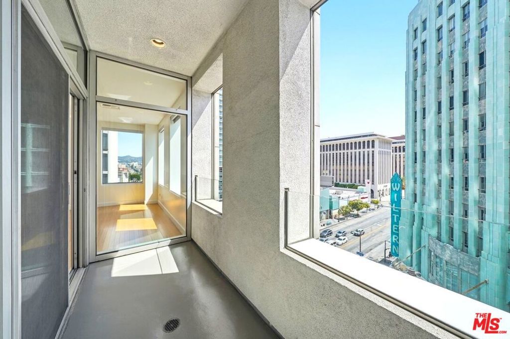Image 9 of property listing at 3810 Wilshire Boulevard 605, Los Angeles, CA 90010