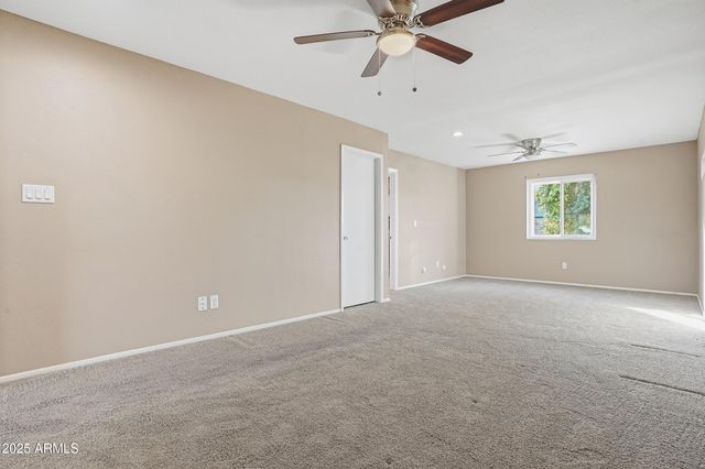 2901 W MURIEL Drive, Phoenix, AZ 85053