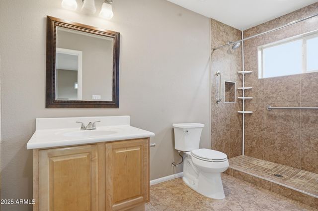 2901 W MURIEL Drive, Phoenix, AZ 85053