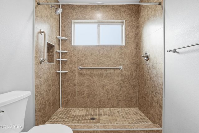 2901 W MURIEL Drive, Phoenix, AZ 85053