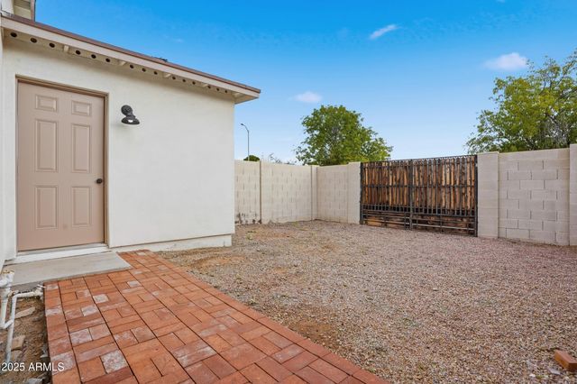 2901 W MURIEL Drive, Phoenix, AZ 85053